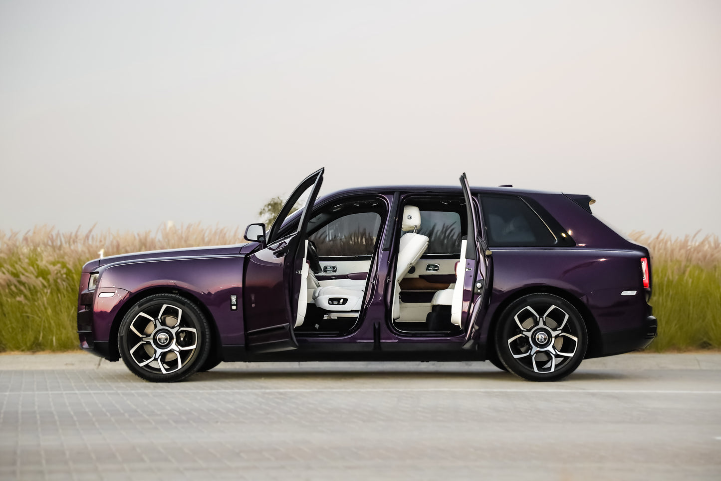 Rolls Royce Cullinan Violet